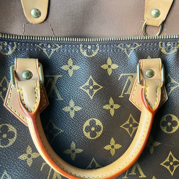 LV Speedy Bandoulière 35 - Picture 7 of 8